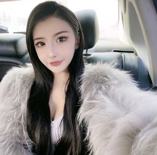 木渎服装店老板娘